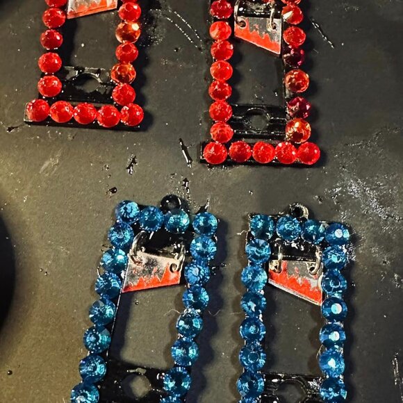 Rhinestoned Guillotine earrings (With gauge friendly hooks) - Picture 3 of 3